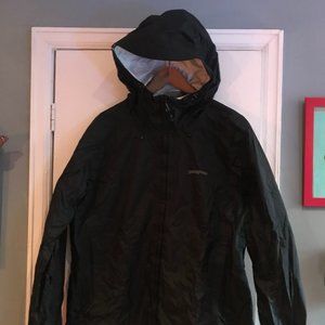 Black Patagonia XL Raincoat